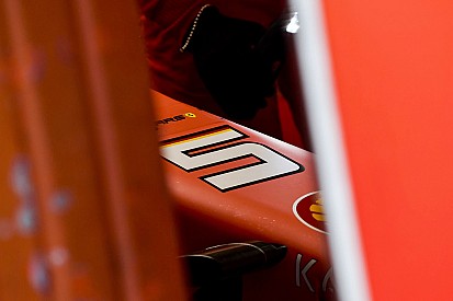 Ferrari: Vettel nel rito del nome ha chiamato Lina la sua SF90