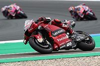 Miller critica su sanción "de mierda" por obstaculizar a Viñales