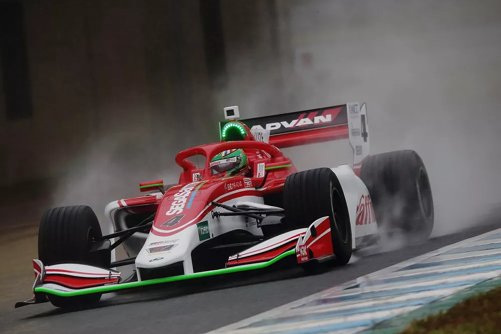 Sacha Fenestraz, KONDO RACING