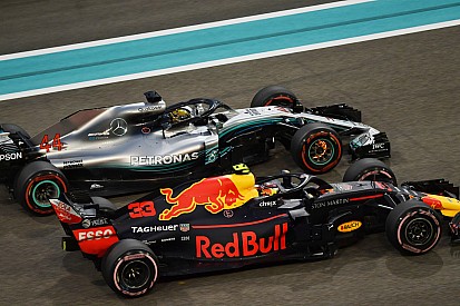 Verstappen az incidenseiről: „Nem sietek, csak sokat akarok”