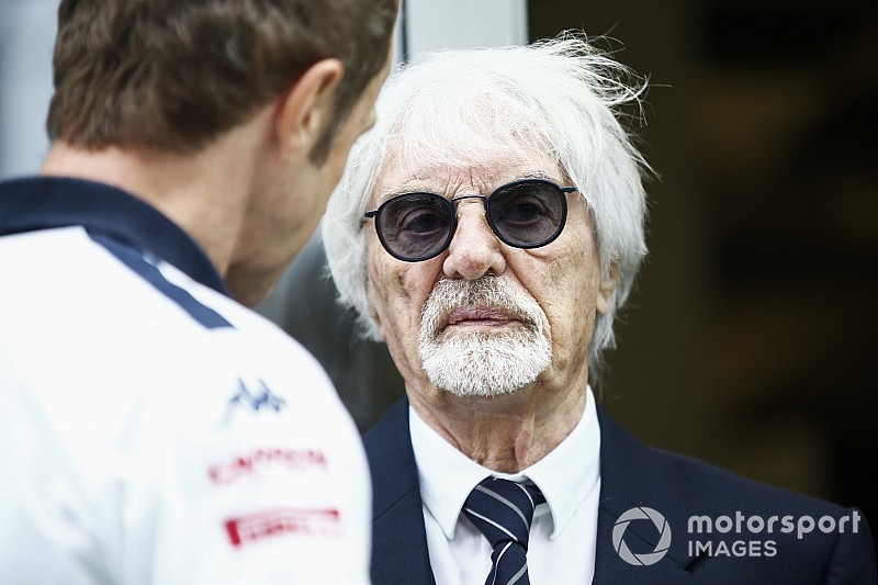 Bernie Ecclestone: Von Liberty Media in Anzug und Krawatte gefeuert