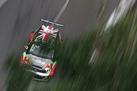 Rob Huff arrebata la pole en los &uacute;ltimos instantes 