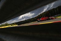 Raikkonen derrota Mercedes e lidera TL2 na Bélgica