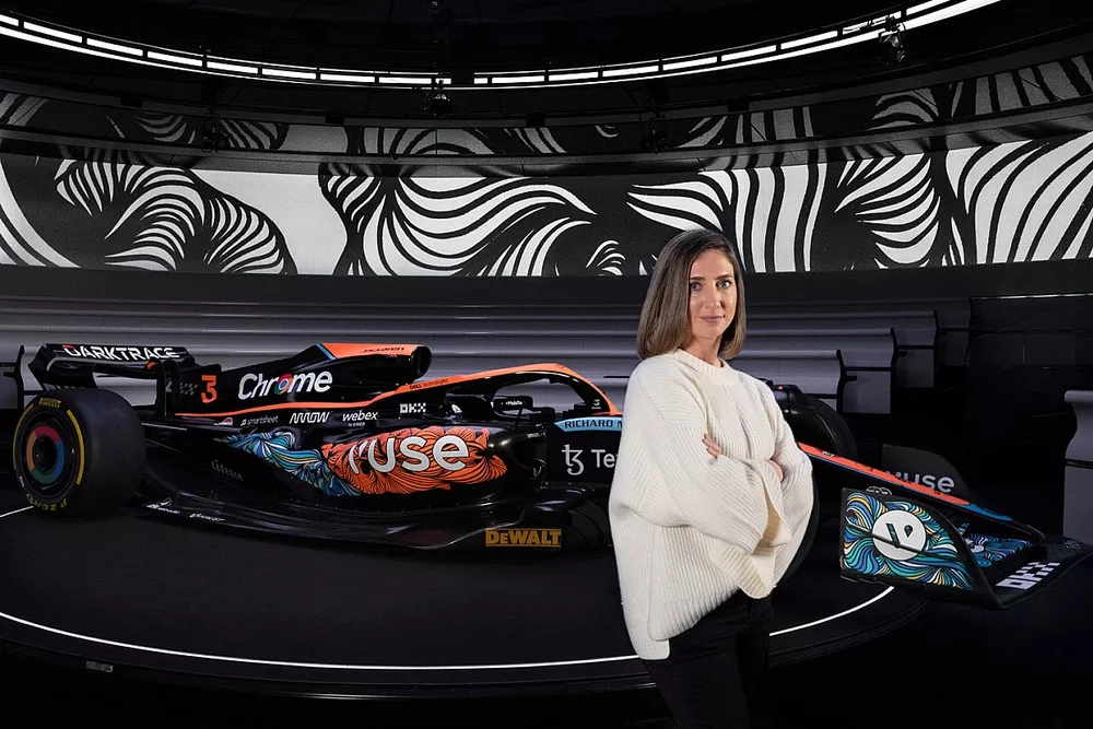 Anna Tangles with the McLaren MCL36