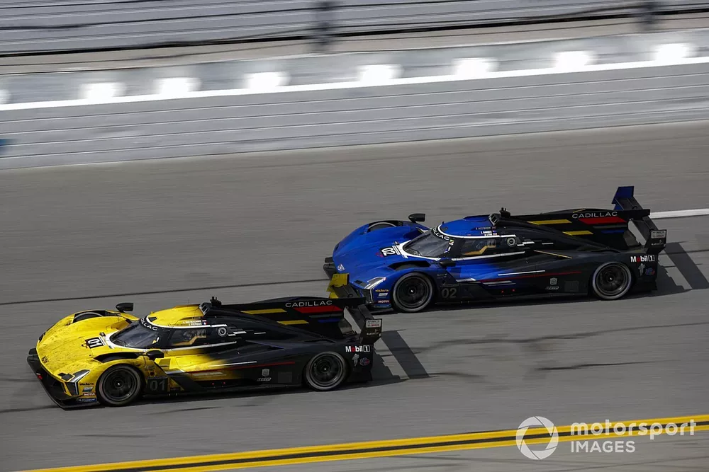 #01 Cadillac Chip Ganassi Racing Cadillac V-LMDh: Sebastien Bourdais, Renger van der Zande, Scott Dixon