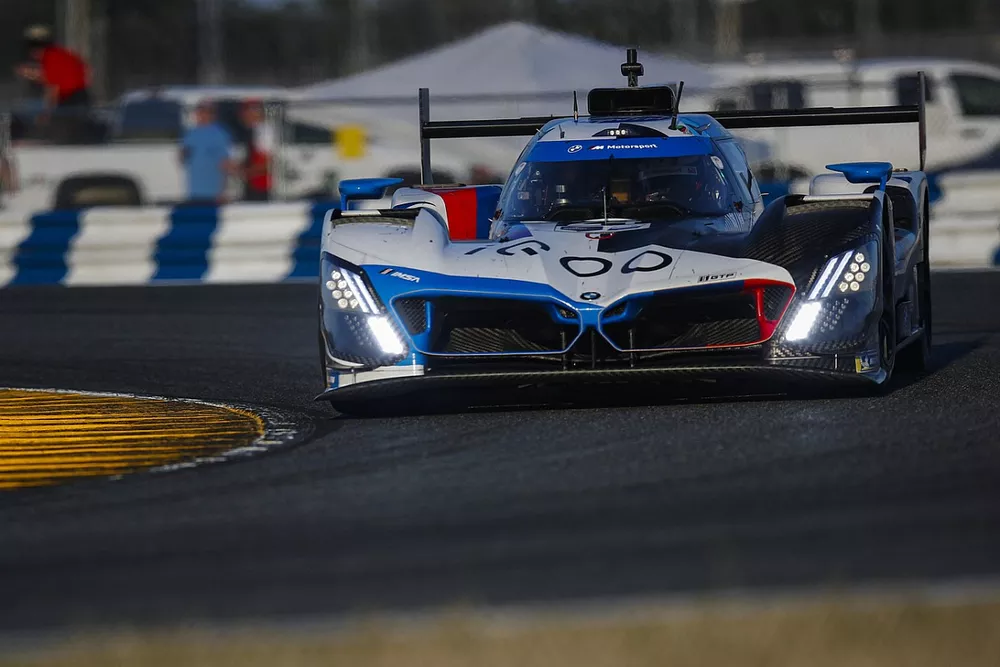 #24 BMW M Team RLL BMW M Hybrid V8: Philipp Eng, Augusto Farfus, Marco Wittmann, Colton Herta