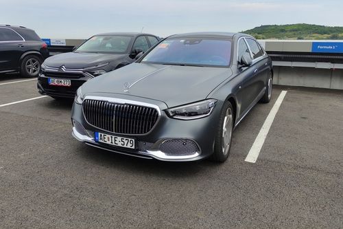 ¿Qué coches conducen los pilotos de F1 para llegar a los circuitos?