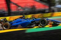 Colapinto gana en la Fórmula 2 en Imola con un adelantamiento en el final