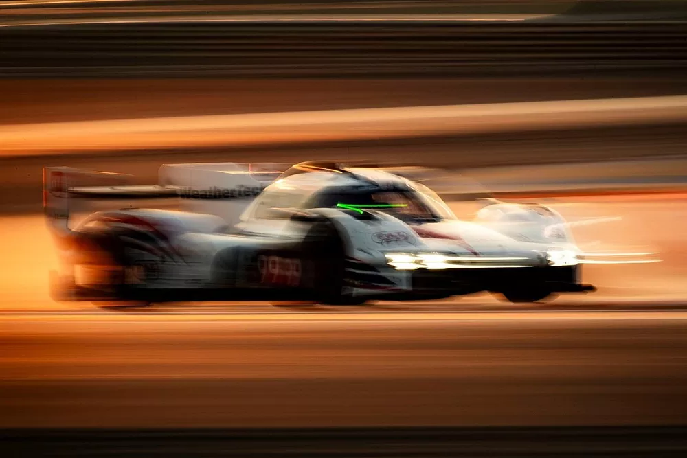 #99 Proton Competition Porsche 963: Gianmaria Bruni, Harry Tincknell, Neel Jani