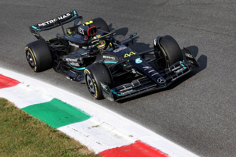 Lewis Hamilton, Mercedes F1 W14