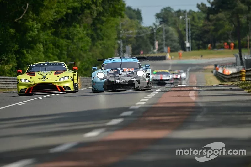 #77 Dempsey-Proton Competition Porsche 911 RSR: Christian Ried, Julien Andlauer, Matt Campbell