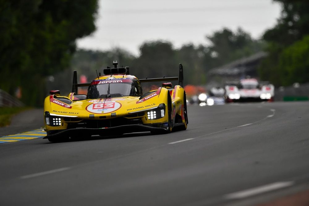 #83 AF Corse Ferrari 499P: Robert Kubica, Yifei Ye, Philip Hanson