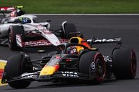 Verstappen obronił się przed naporem McLarena