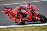 Nie wygrał, ale prowadzi