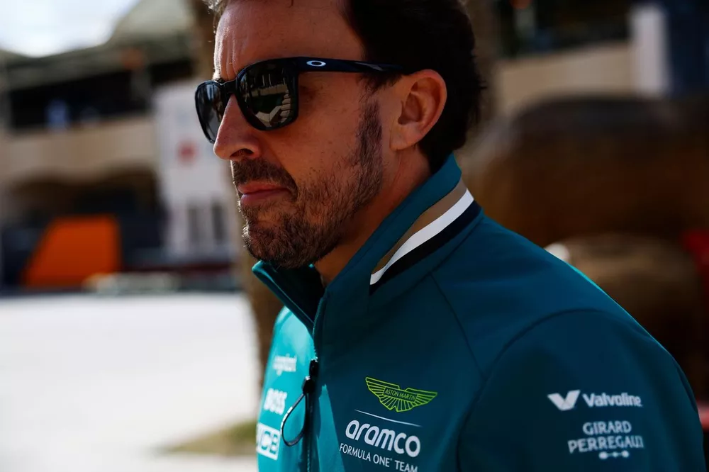 Fernando Alonso, Aston Martin F1 Team 