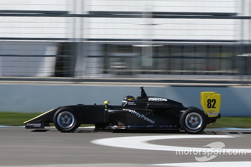 Megennis returns to Pelfrey for 2017