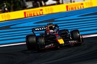 F1: Verstappen lidera TL3 e Sainz larga do fundo do grid na França