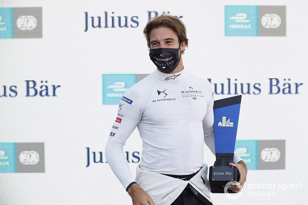 Antonio Felix da Costa, DS Techeetah, celebrates with the Julius Baer Pole Position award