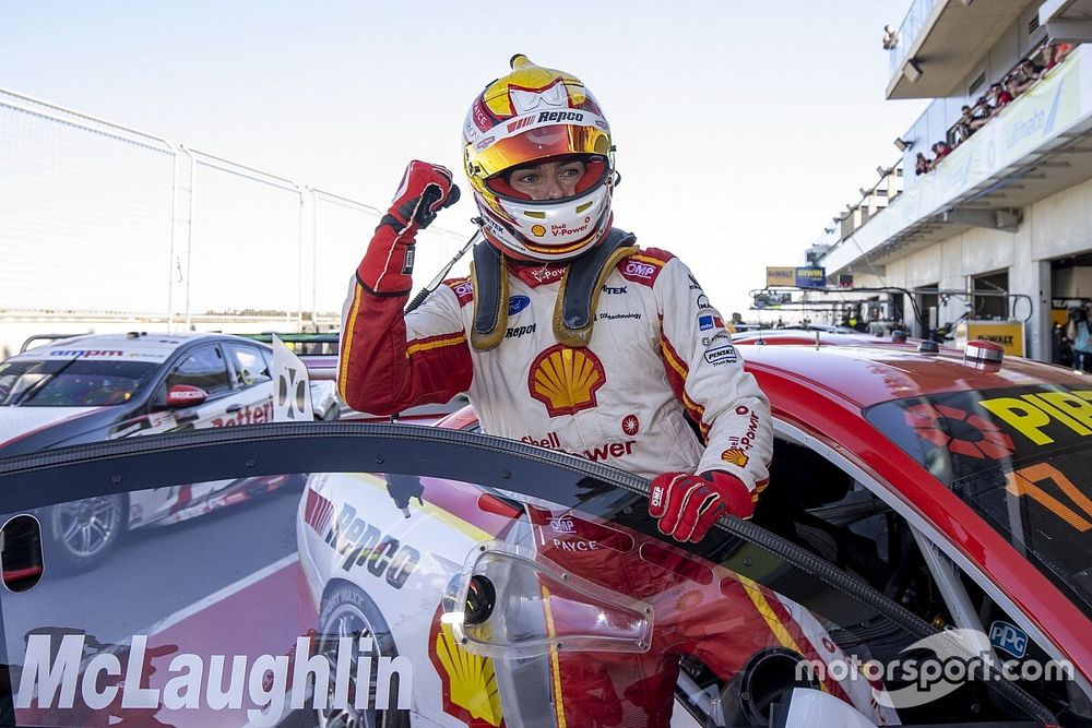 Race winner Scott McLaughlin, DJR Team Penske Ford