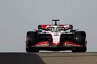 Dw&oacute;ch zastępc&oacute;w w Haasie