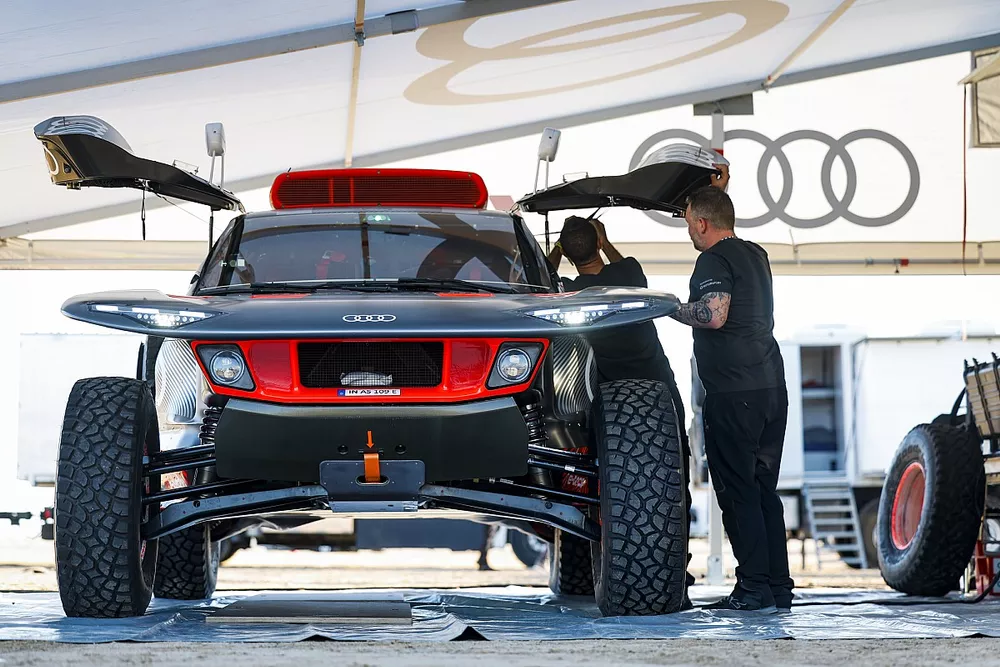 Audi RS Q e-tron E2, Auto