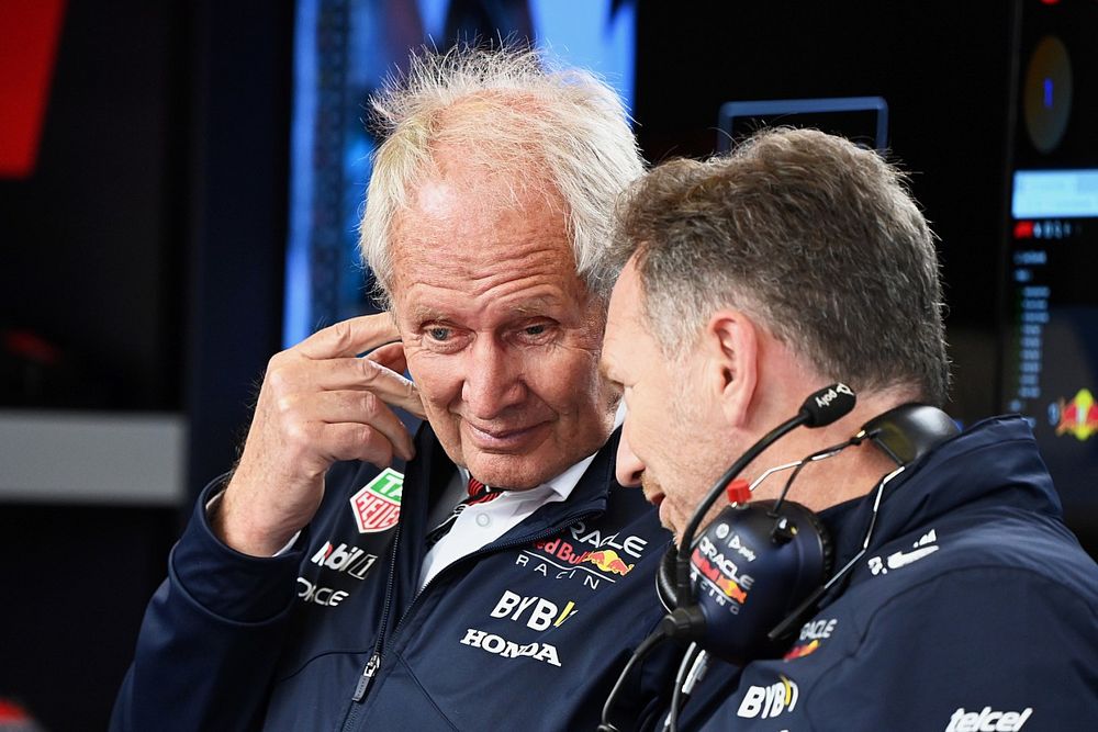 Helmut Marko, asesor de Red Bull Racing, con Christian Horner, director del equipo Red Bull Racing. 