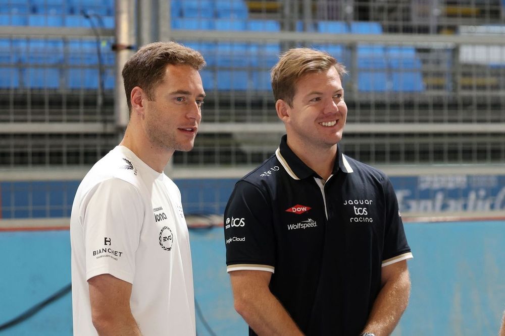 Pascal Wehrlein, TAG Heuer Porsche Formula E Team, Nick Cassidy, Jaguar TCS Racing, Oliver Rowland, Nissan Formula E Team