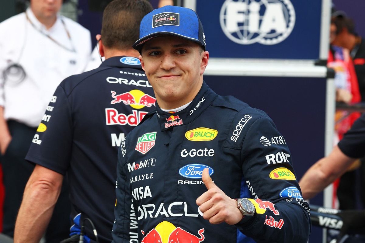Quand Max Verstappen n'est pas là, Isack Hadjar danse !