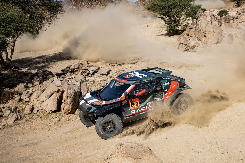 #299 The Dacia Sandriders Dacia: Nasser Al-Attiyah, Fabian Lurquin