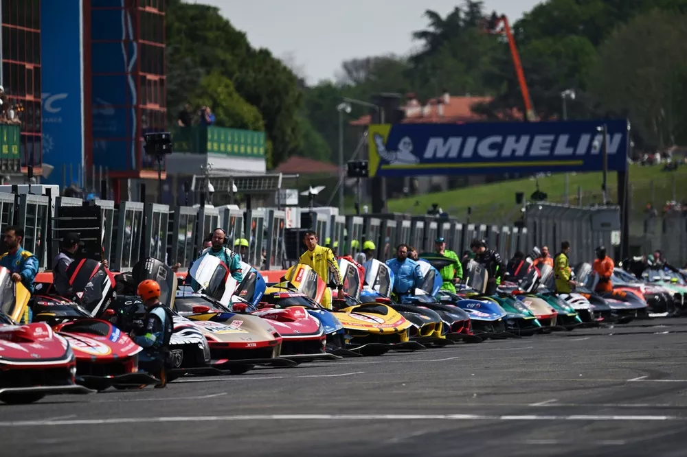 Car line up