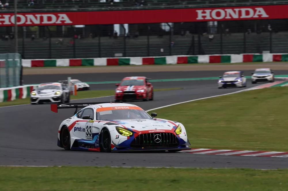 #33 Craft-Bamboo Racing Mercedes-AMG GT3