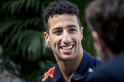 روزبرغ: يجب على ريكاردو الانضمام إلى فيراري