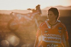 Una herida cerca de la femoral hace abandonar a Rosa Romero