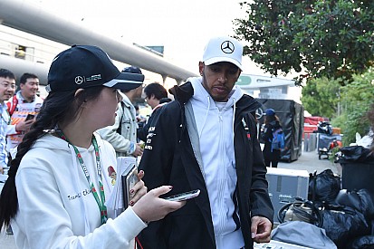 Hamilton: Kendimi araçta rahat hissetmiyorum