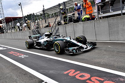 Bottas elvette a leggyorsabb kört Vetteltől és Hamiltontól
