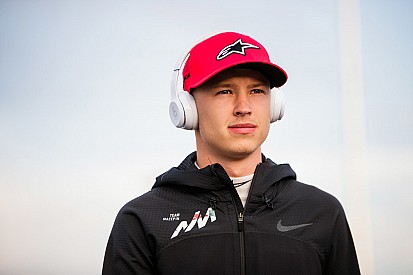 Mazepin, Mercedes'in 2017 Formula 1 aracıyla test yapacak
