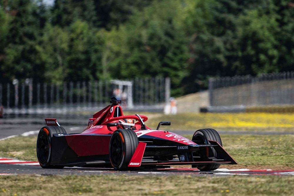 Jake Dennis, Andretti Autosport, Porsche 99 X Electric Gen3
