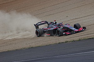 スパーク TGM Grand Prix SF23 大湯都史樹 直筆サイン入り。 大湯都史樹が通算2度目のPP獲得。野尻智紀はあわやQ1敗退も3番手