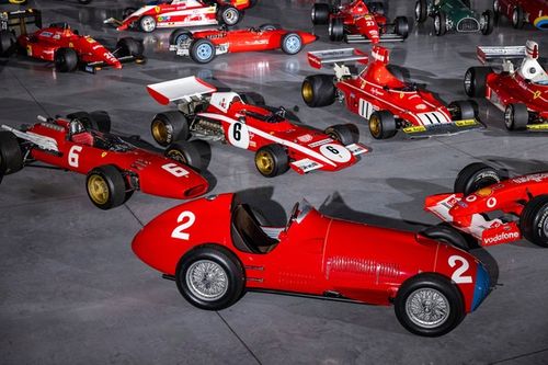Ecclestone vende coleção de carros da F1 para herdeiro da Red Bull