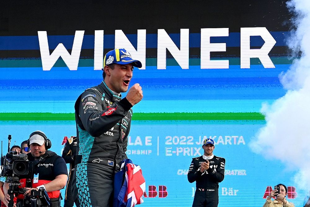 Podio: ganador Mitch Evans, Jaguar Racing