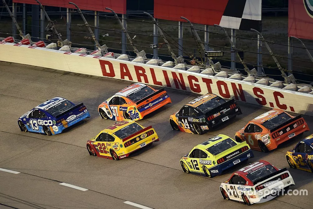 Ty Dillon, Germain Racing, Chevrolet Camaro, l&iacute;der
