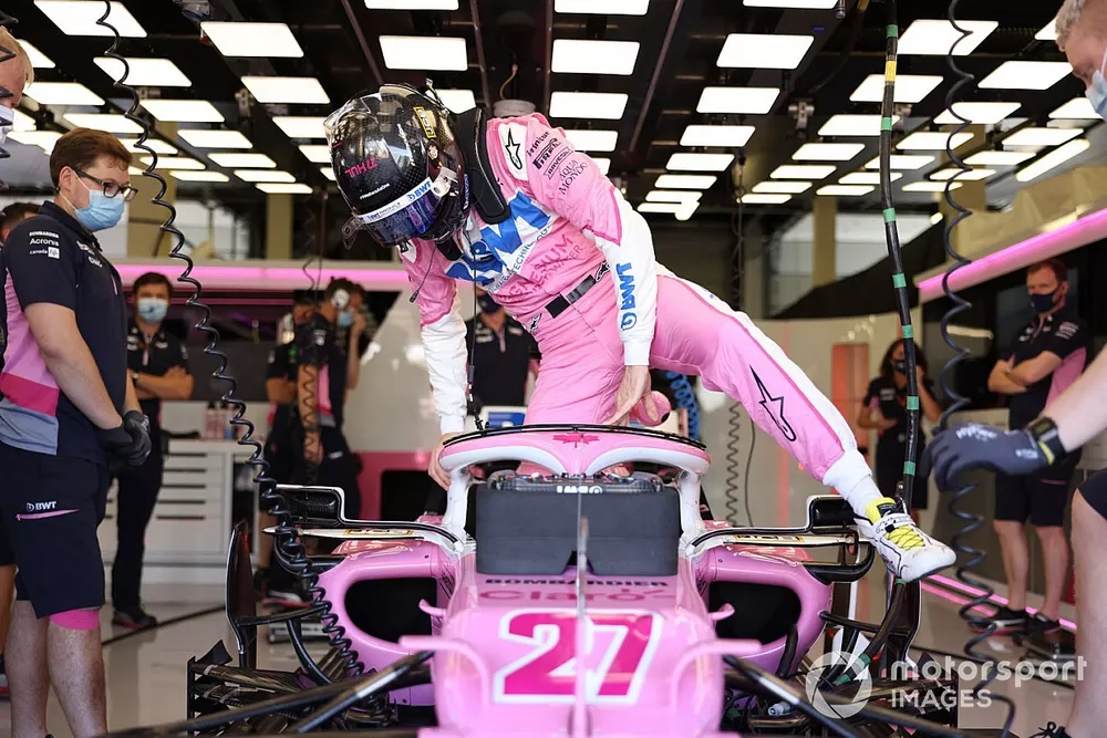 Nico Hulkenberg, Racing Point RP20, climbs into his car