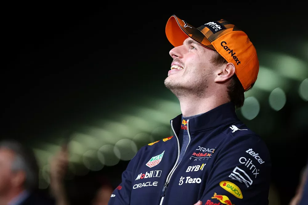 El campe&oacute;n del mundo Max Verstappen, Red Bull Racing celebra su bicampeonato con el equipo
