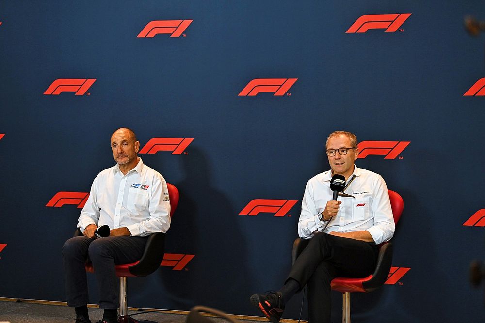 Bruno Michel, director general de la F2, y Stefano Domenicali, director general de la F&oacute;rmula 1, anuncian el lanzamiento de la academia de pilotos de la F1 para las j&oacute;venes corredoras