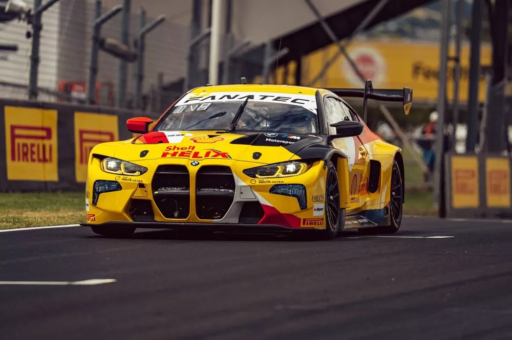 #32 Team WRT, BMW M4 GT3: Charles Weerts, Dries Vanthoor, Sheldon Van Der Linde 
