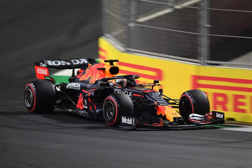 Max Verstappen, Red Bull Racing RB16B