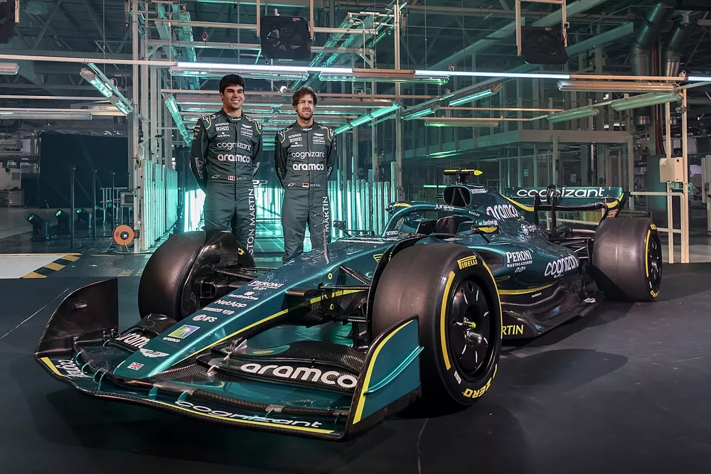 Lance Stroll, Aston Martin Racing, Sebastian Vettel, Aston Martin Racing