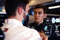 F1 - Russell: Ferrari virá "com fome" em 2022 após dois anos difíceis