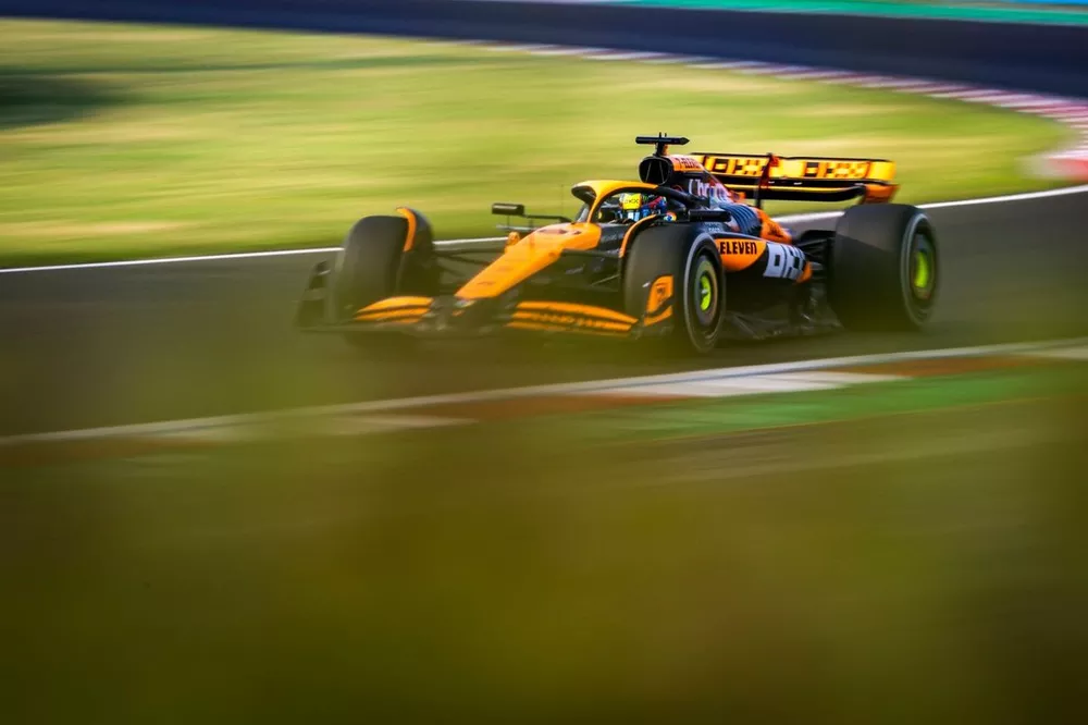 Oscar Piastri, McLaren MCL38