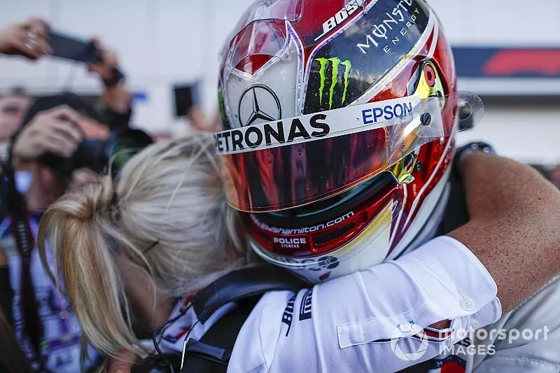 Race winner Lewis Hamilton, Mercedes AMG F1, celebrates in parc ferme